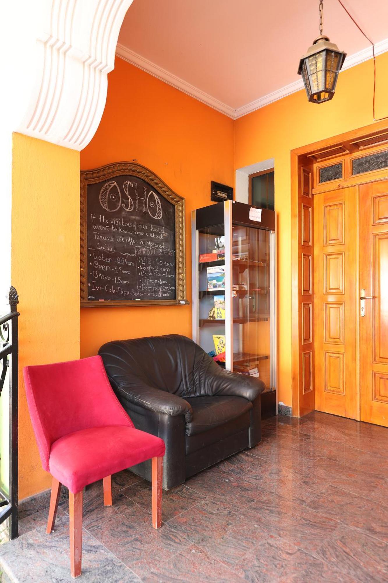 Hostel Osho Tirana Exteriör bild