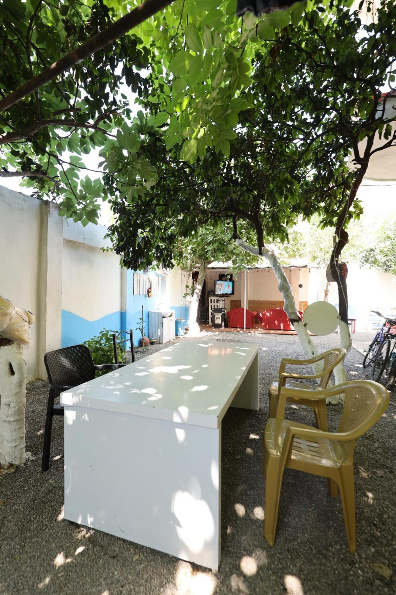 Hostel Osho Tirana Exteriör bild