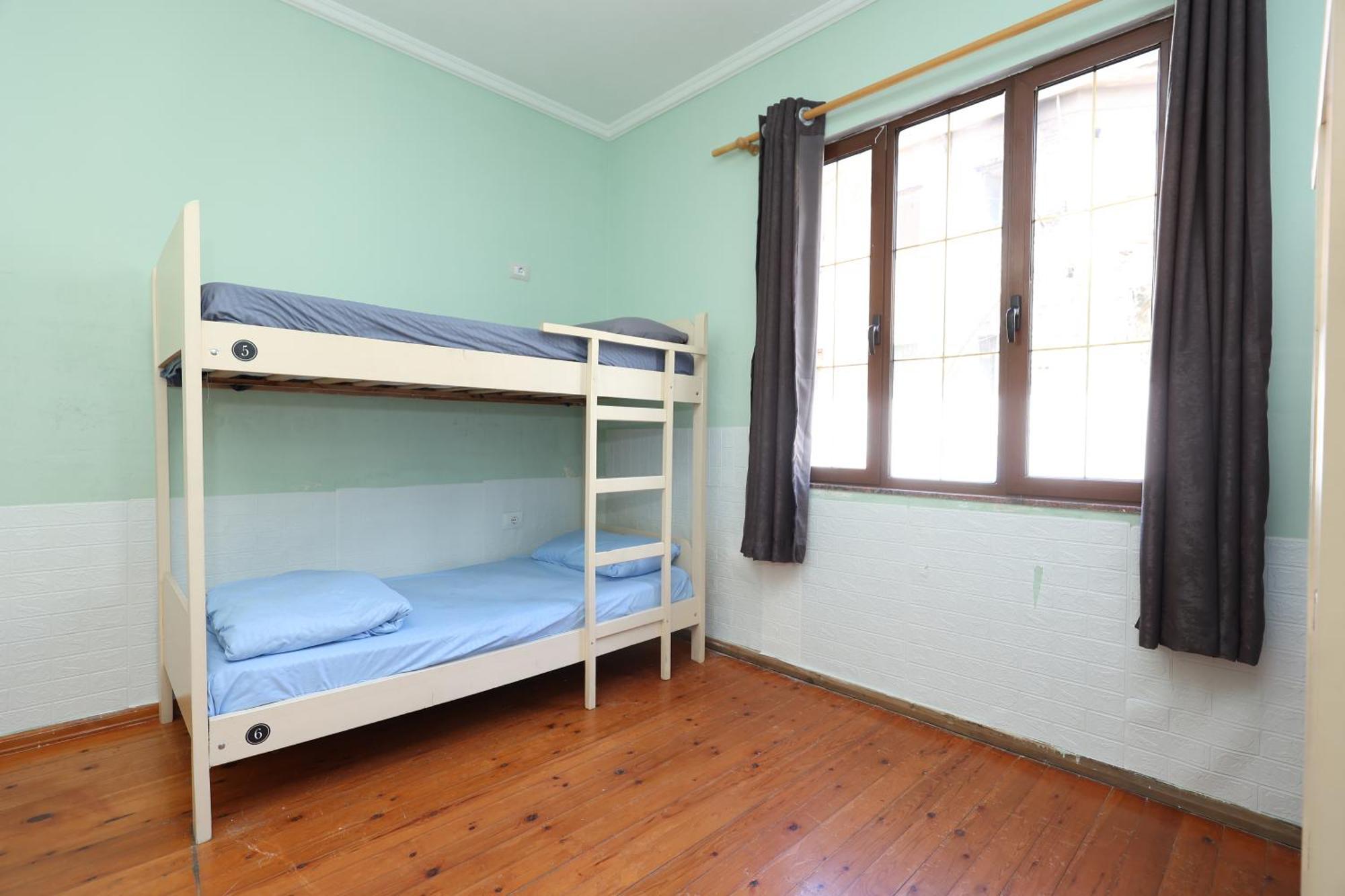 Hostel Osho Tirana Exteriör bild